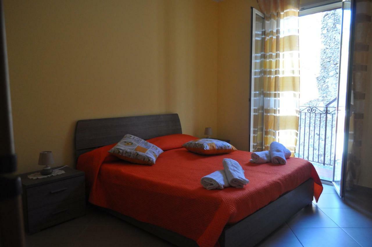 Ferienwohnung Casa Dell'Oleandro Gallodoro Exterior foto