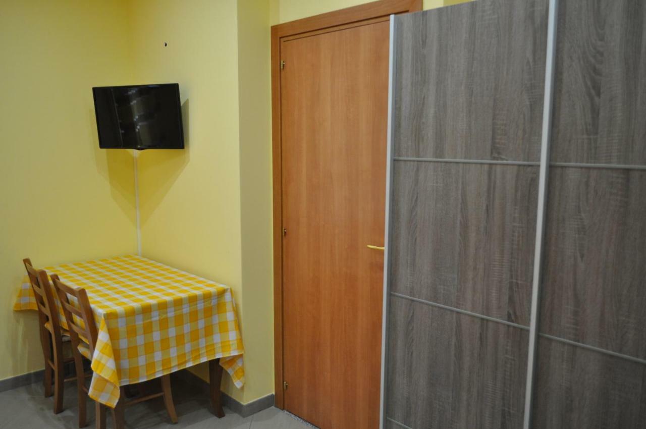 Ferienwohnung Casa Dell'Oleandro Gallodoro Exterior foto